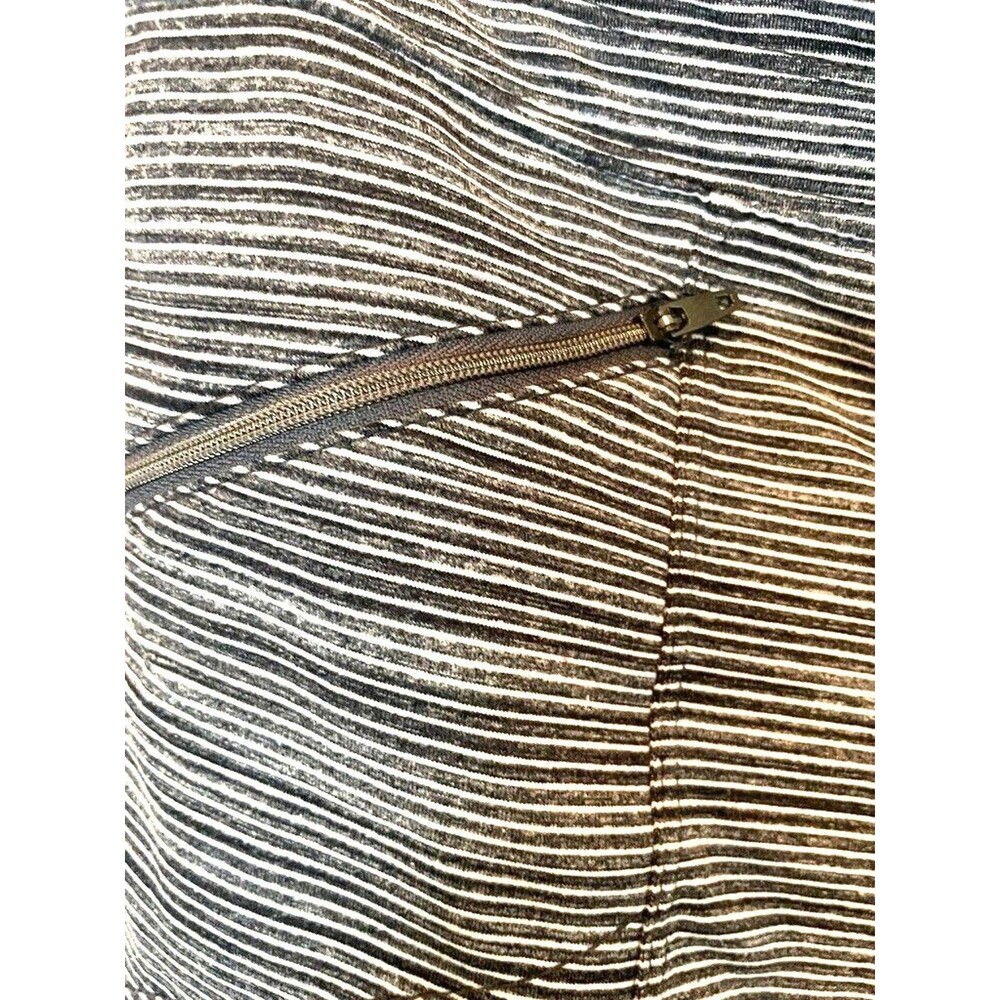 Athleta Blue And White Striped comfy cotton shorts  Size S